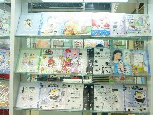 跨界經(jīng)營(yíng)新典范 從義烏市小樹(shù)林文具用品廠看文具與化妝品的巧妙融合